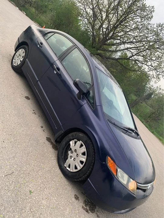 2008 Honda Civic 8th Gen - Image 10 of 19