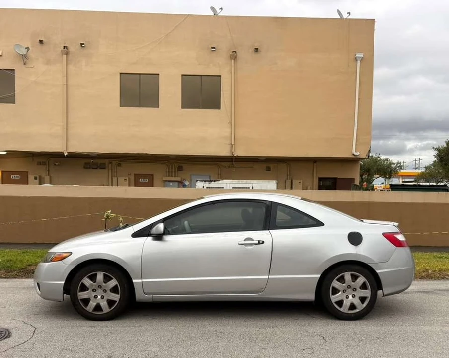 2008 Honda Civic 8th Gen - Image 6 of 6