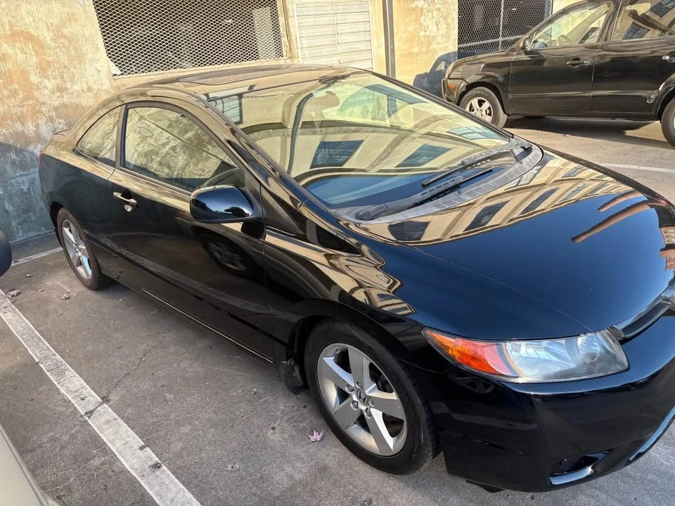 2008 Honda Civic 8th Gen - Image 5 of 10