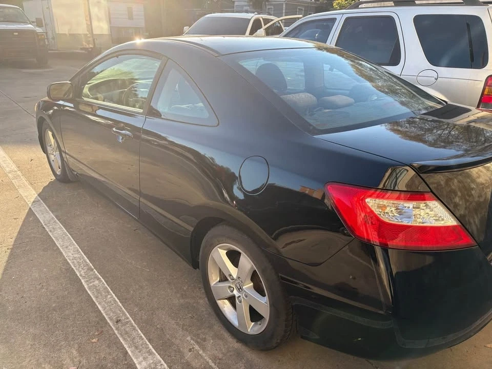 2008 Honda Civic 8th Gen - Image 3 of 10