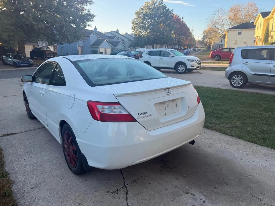 2008 Honda Civic 8th Gen - Image 4 of 9