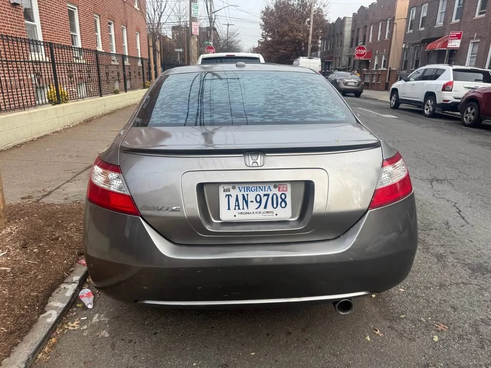 2008 Honda Civic 8th Gen - Image 6 of 9