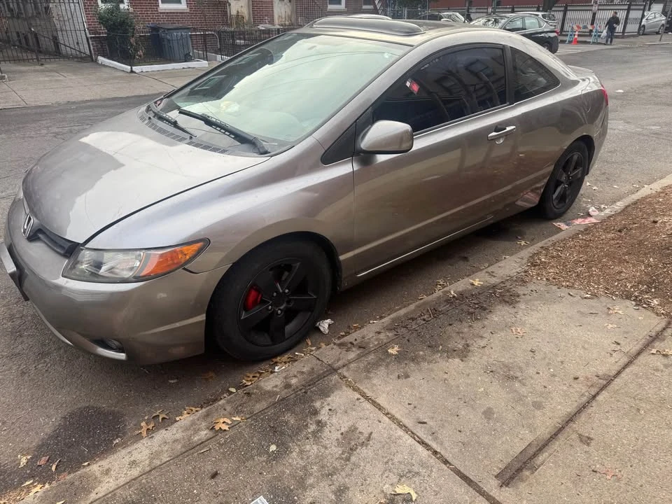 2008 Honda Civic 8th Gen - Image 5 of 9