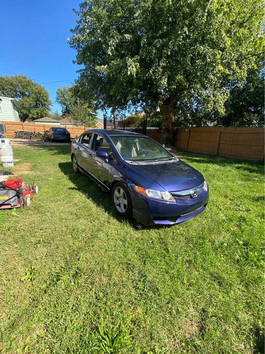 2008 Honda Civic 8th Gen - Image 3 of 9