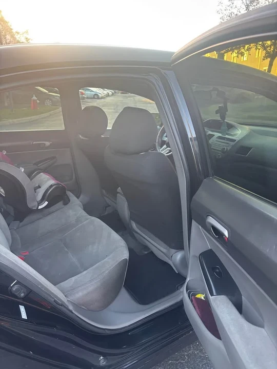 2008 Honda Civic 8th Gen - Image 10 of 12