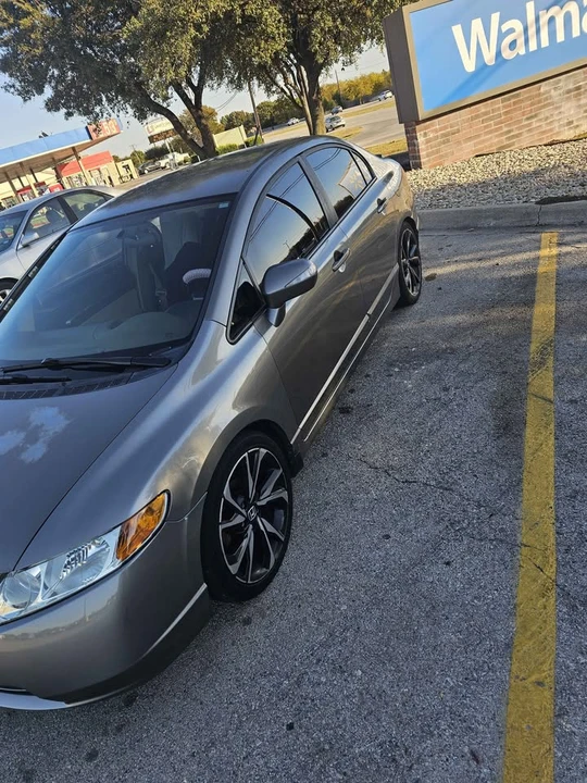 2008 Honda Civic 8th Gen - Image 2 of 5