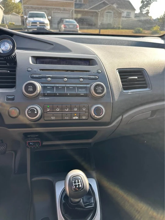 2008 Honda Civic 8th Gen - Image 4 of 19