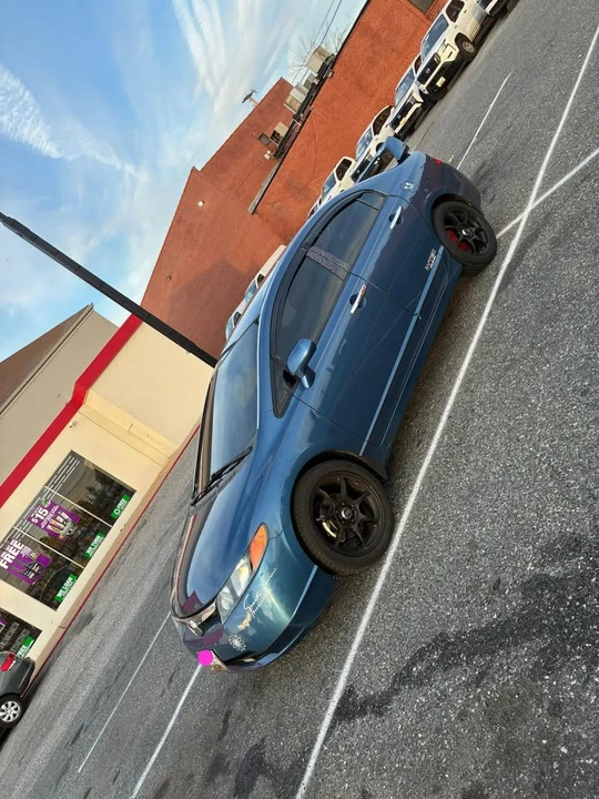 2008 Honda Civic 8th Gen - Image 2 of 4