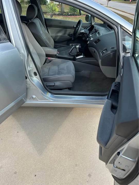 2008 Honda Civic 8th Gen - Image 16 of 19