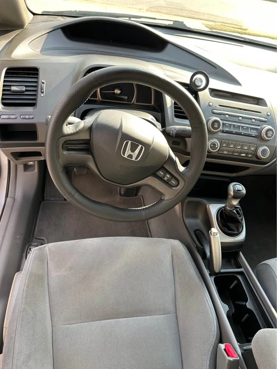 2008 Honda Civic 8th Gen - Image 3 of 19