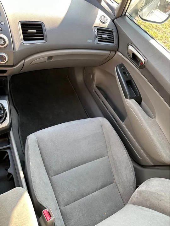 2008 Honda Civic 8th Gen - Image 13 of 19