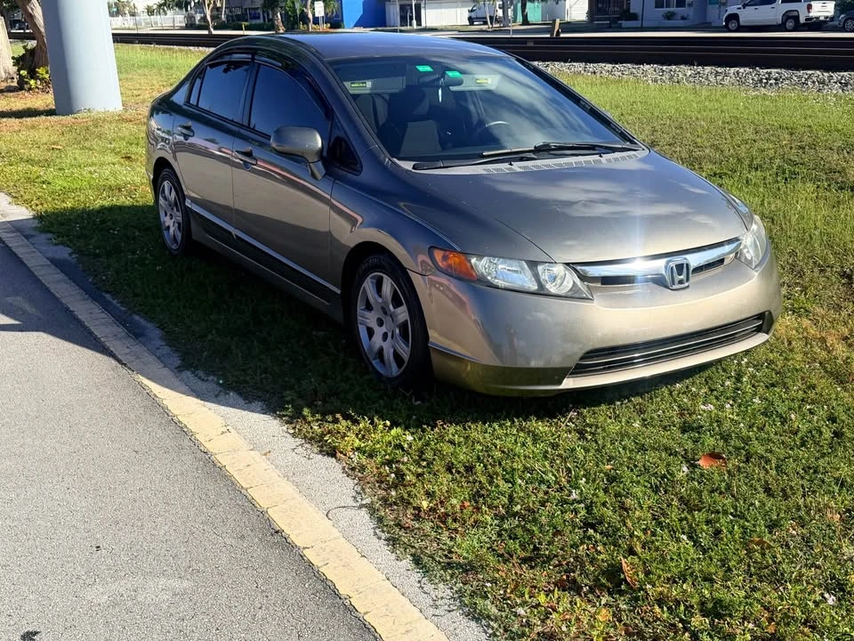 2008 Honda Civic 8th Gen - Image 5 of 6