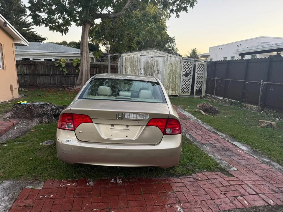 2008 Honda Civic 8th Gen - Image 6 of 10