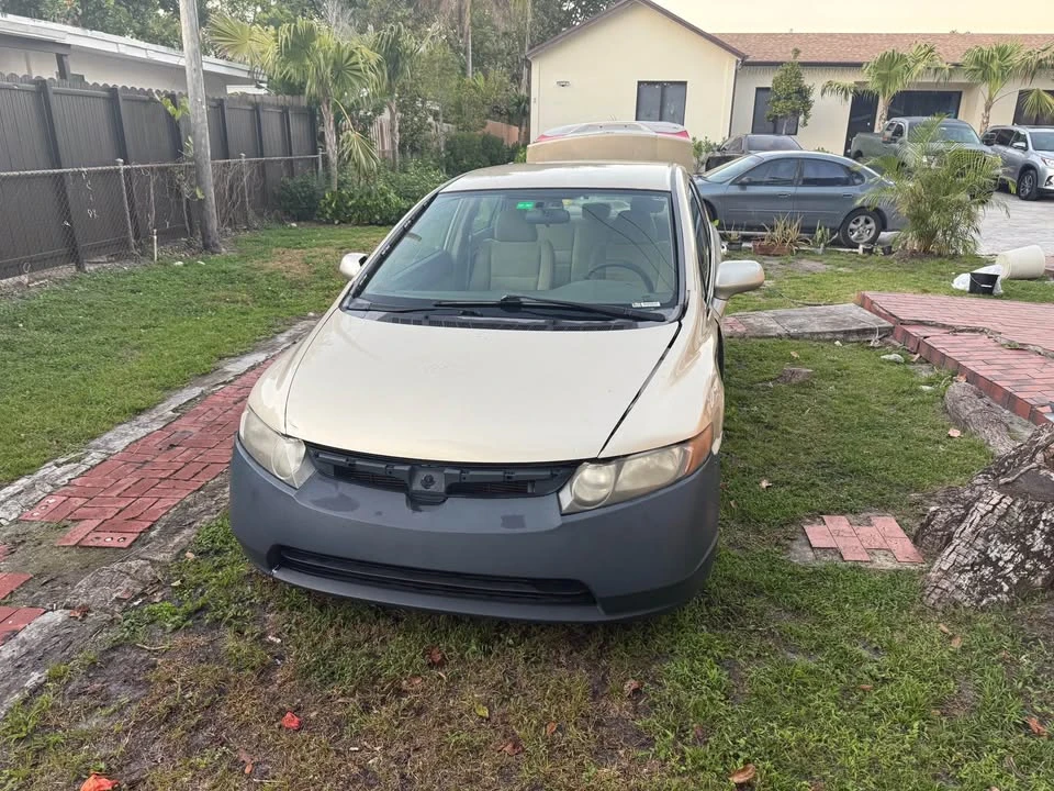 2008 Honda Civic 8th Gen - Image 5 of 10