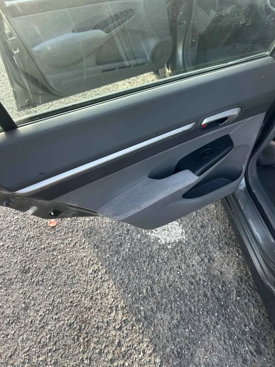 2008 Honda Civic 8th Gen - Image 10 of 11