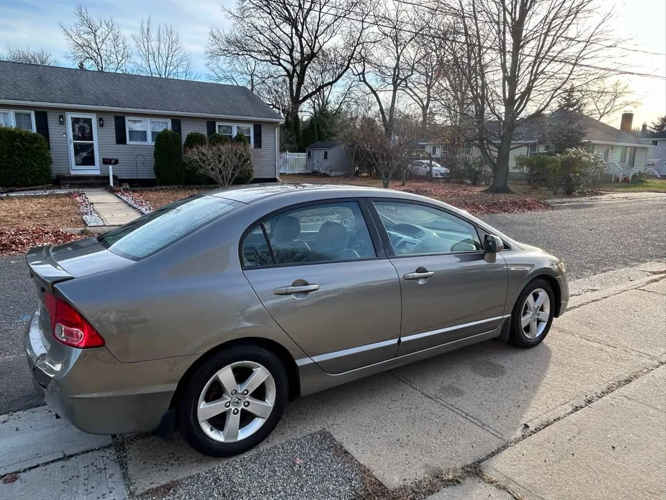 2008 Honda Civic 8th Gen - Image 4 of 11