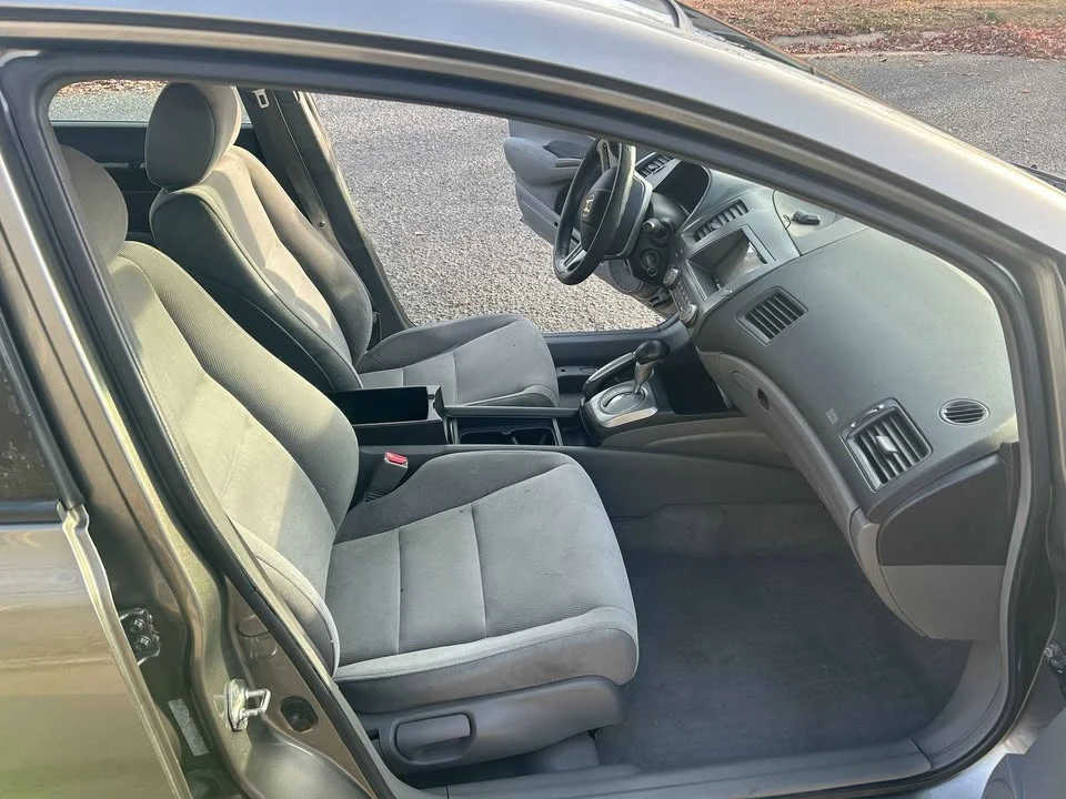 2008 Honda Civic 8th Gen - Image 8 of 11