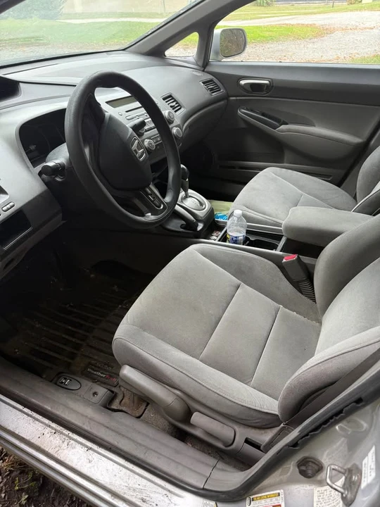 2008 Honda Civic 8th Gen - Image 3 of 4