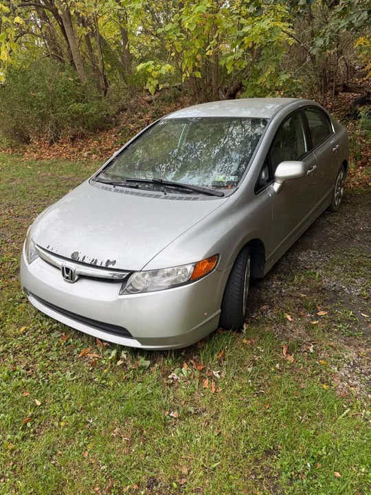 2008 Honda Civic 8th Gen - Image 2 of 4