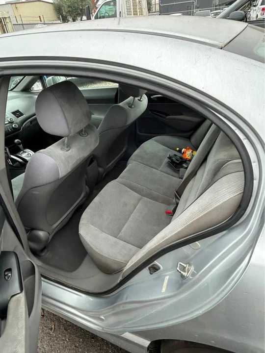 2008 Honda Civic 8th Gen - Image 3 of 4