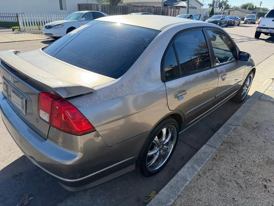 2004 Honda Civic 7th Gen - Image 3 of 9
