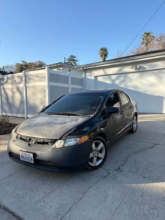 2008 Honda Civic 8th Gen - Image 2 of 5