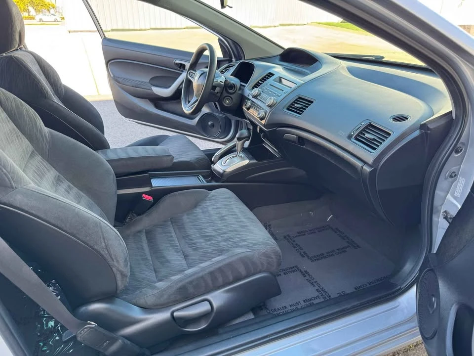 2008 Honda Civic 8th Gen - Image 5 of 15