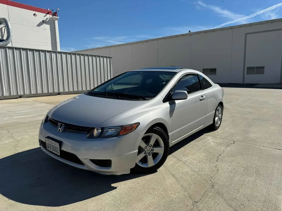 2008 Honda Civic 8th Gen - Image 2 of 15