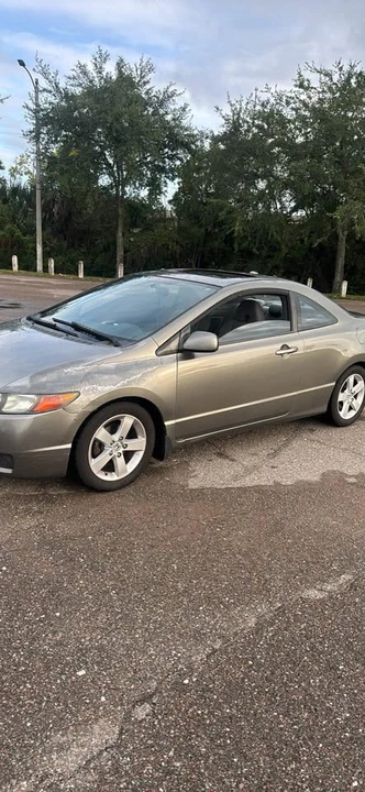 2008 Honda Civic 8th Gen - Image 2 of 9