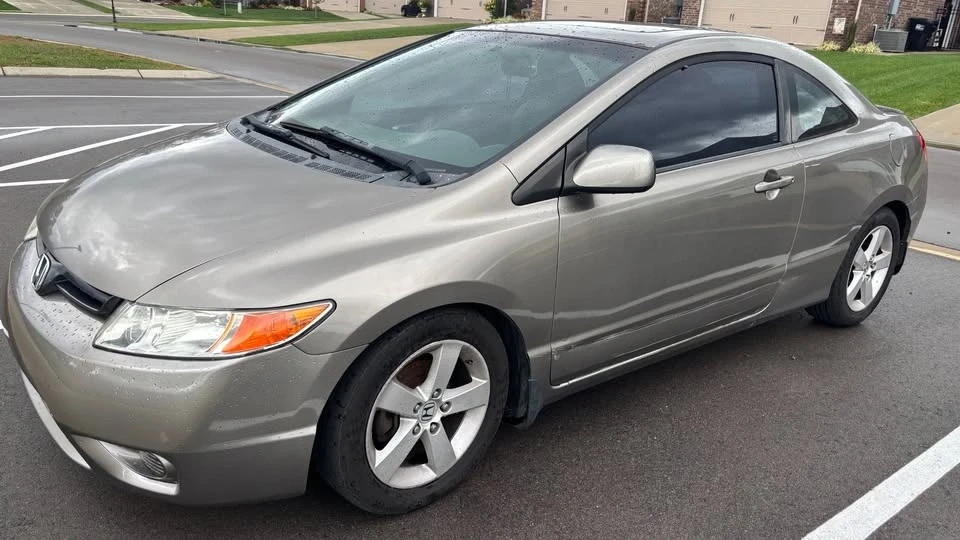 2008 Honda Civic 8th Gen - Image 5 of 6