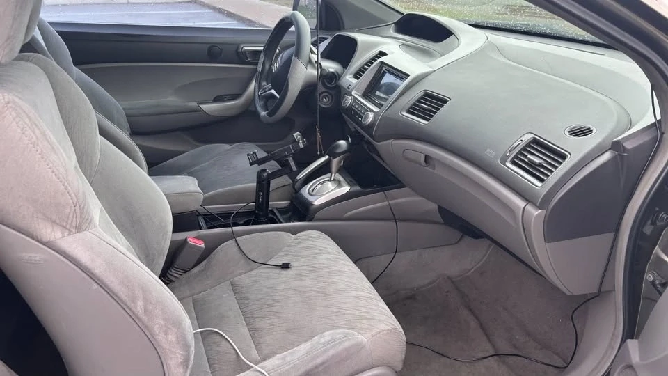 2008 Honda Civic 8th Gen - Image 2 of 6