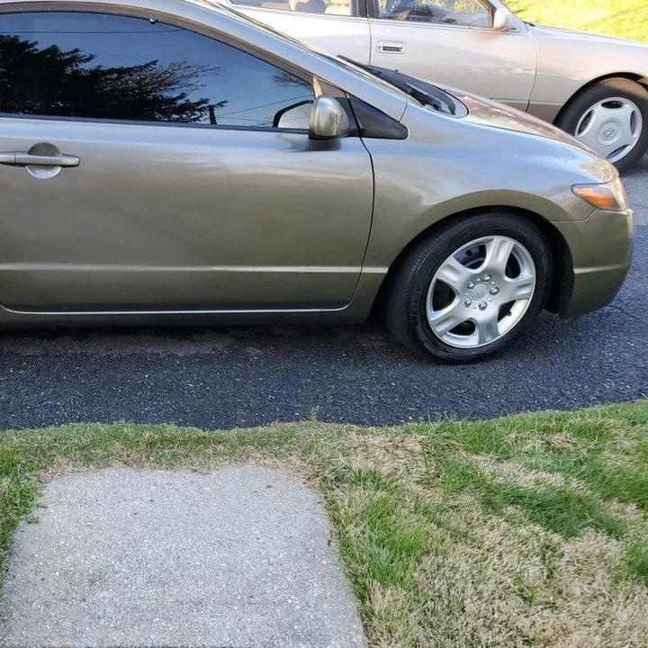2008 Honda Civic 8th Gen - Image 3 of 3