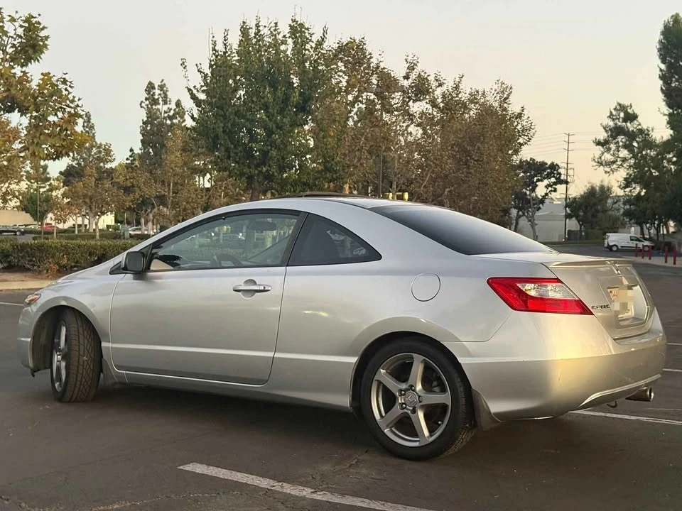 2008 Honda Civic 8th Gen - Image 3 of 19