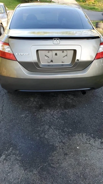 2008 Honda Civic 8th Gen - Image 2 of 3