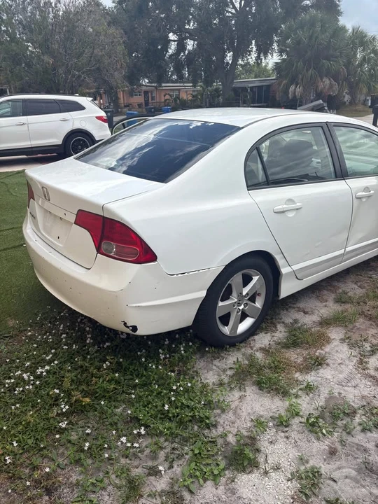 2008 Honda Civic 8th Gen - Image 3 of 10