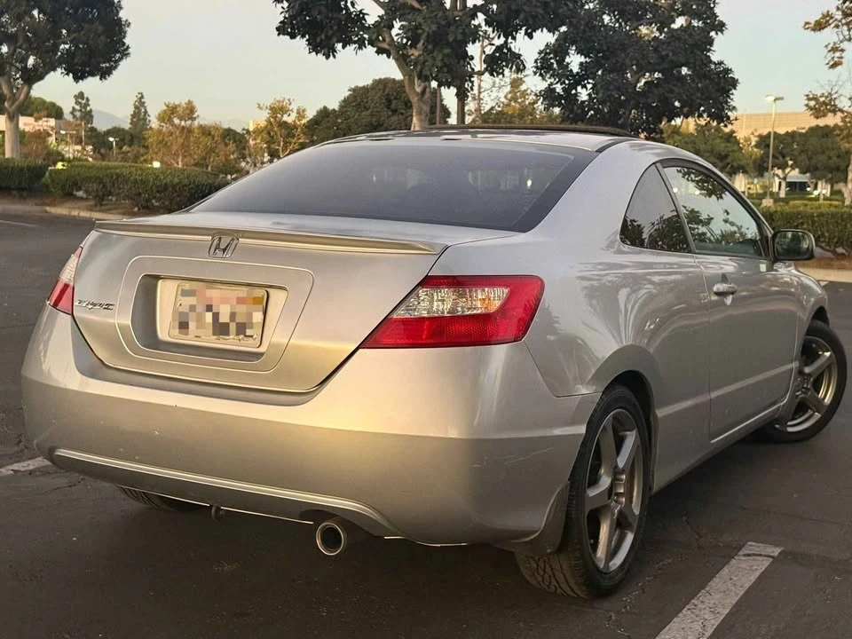 2008 Honda Civic 8th Gen - Image 7 of 19