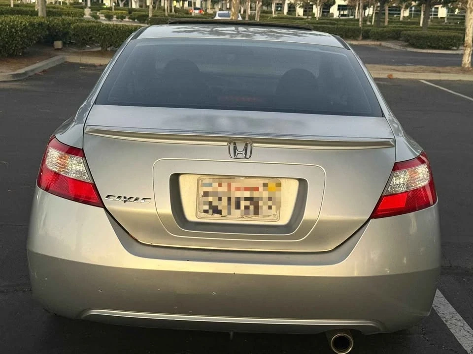 2008 Honda Civic 8th Gen - Image 8 of 19
