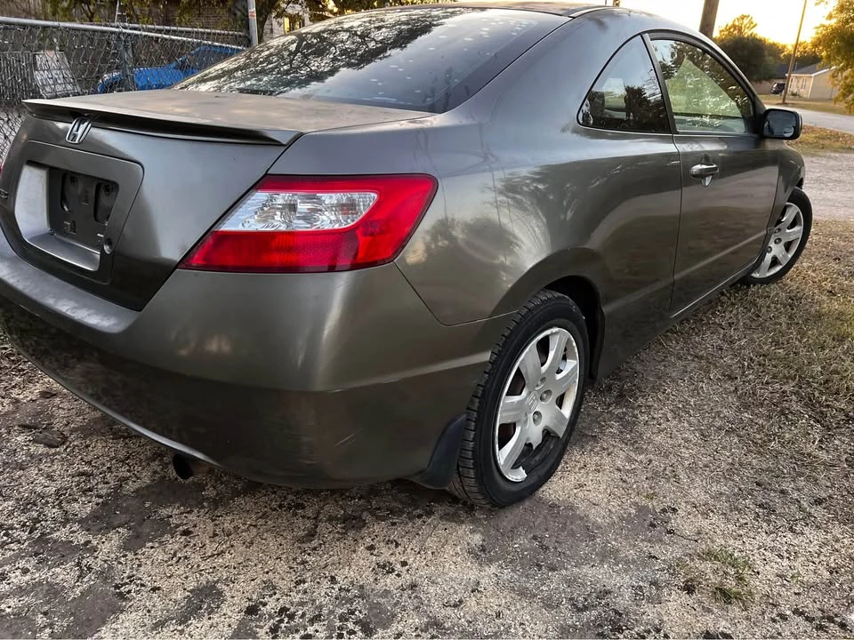 2008 Honda Civic 8th Gen - Image 7 of 15