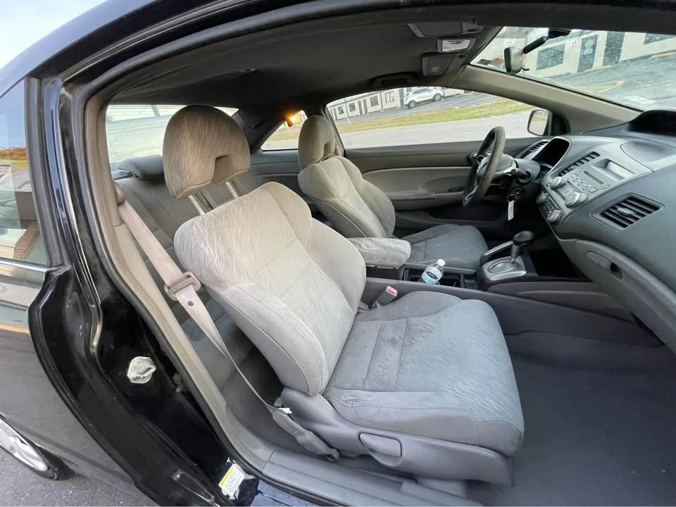 2008 Honda Civic 8th Gen - Image 8 of 16