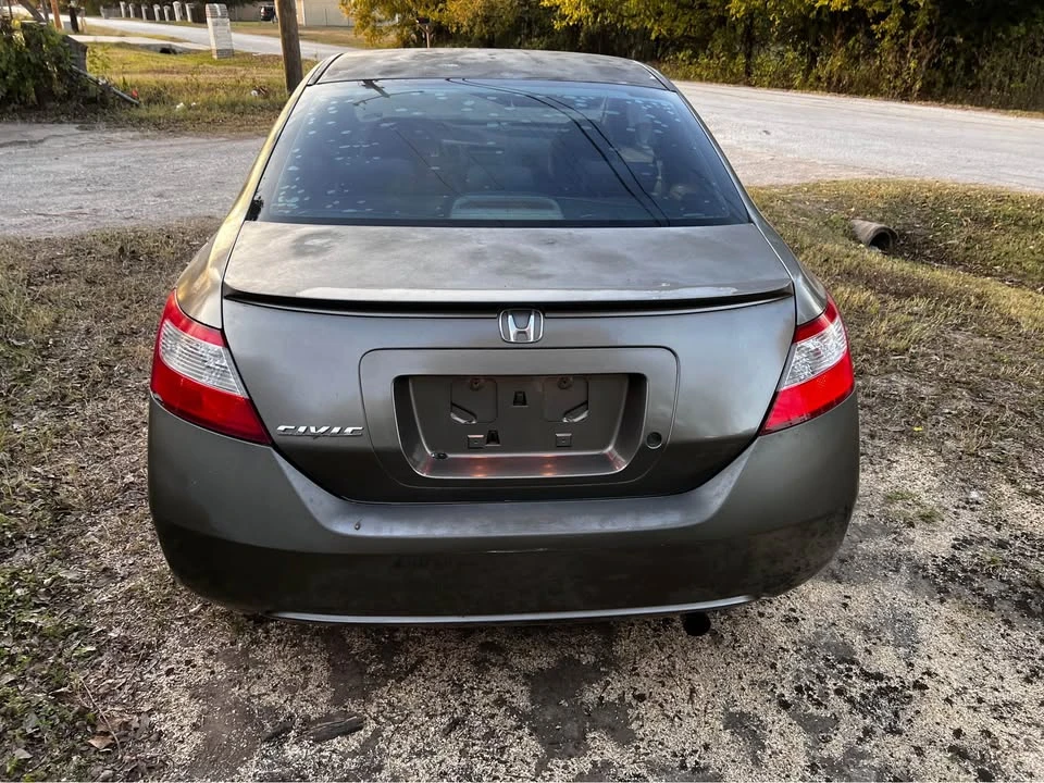 2008 Honda Civic 8th Gen - Image 3 of 15