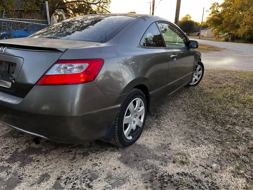 2008 Honda Civic 8th Gen - Image 5 of 15