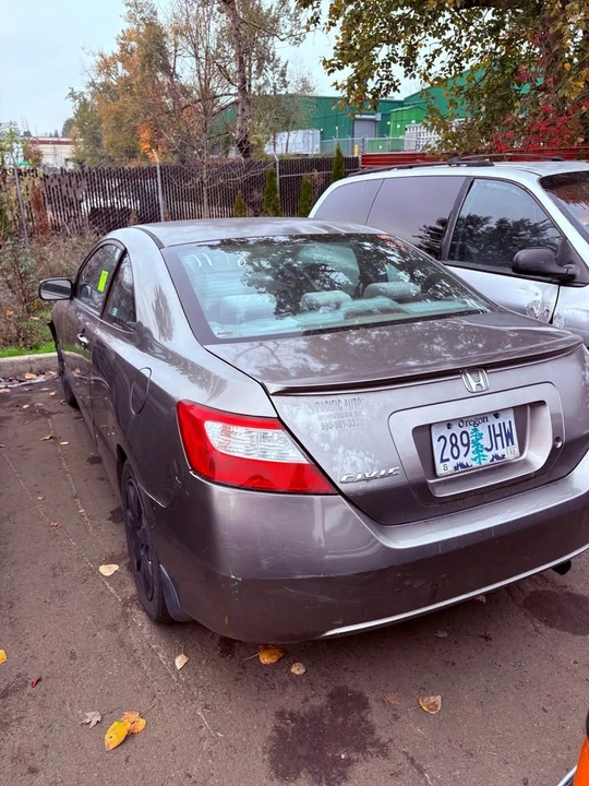 2008 Honda Civic 8th Gen - Image 2 of 10