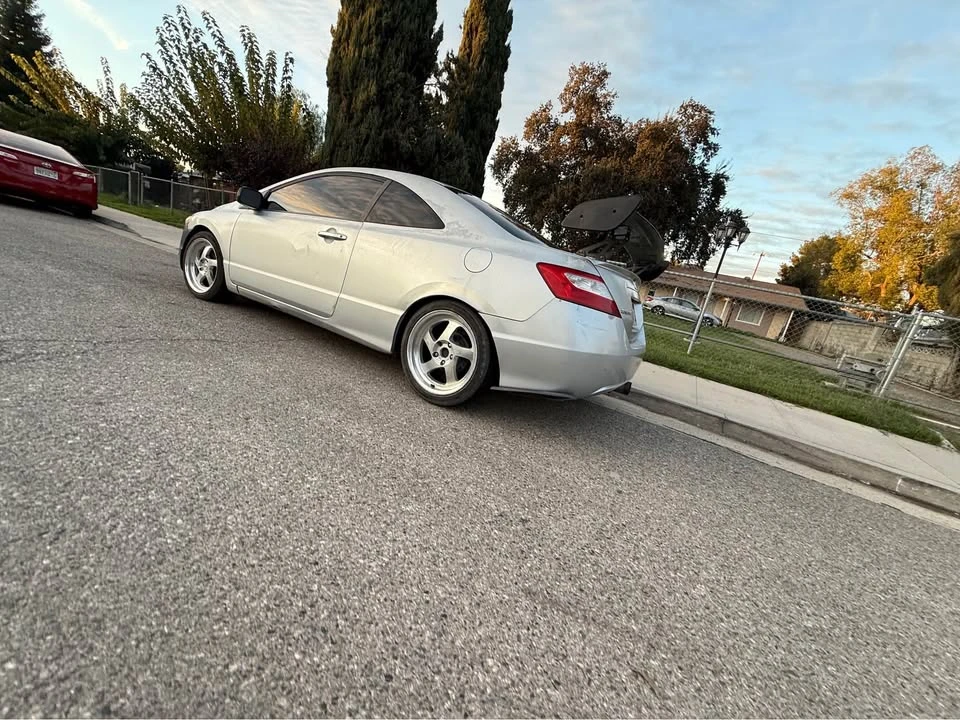 2008 Honda Civic 8th Gen - Image 7 of 11