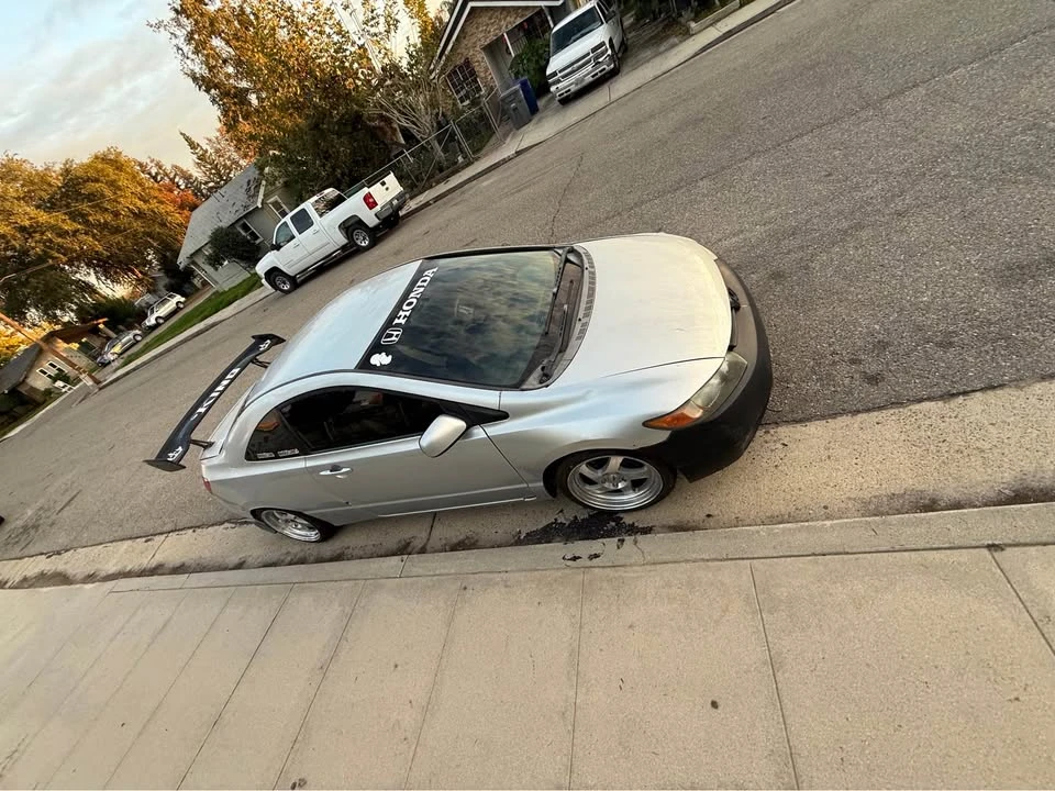 2008 Honda Civic 8th Gen - Image 2 of 11
