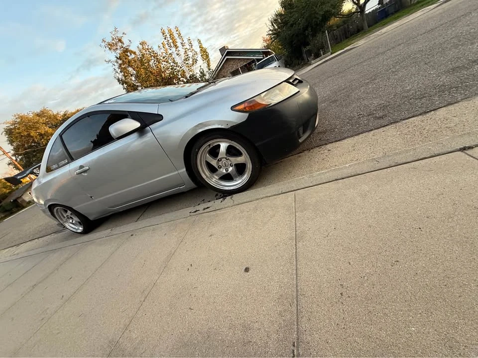2008 Honda Civic 8th Gen - Image 3 of 11