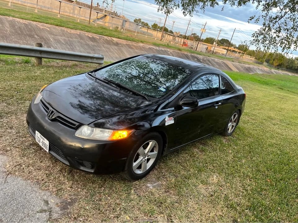 2008 Honda Civic 8th Gen - Image 8 of 11