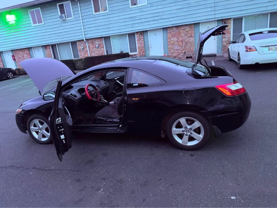 2008 Honda Civic 8th Gen - Image 2 of 5