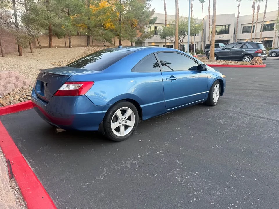 2008 Honda Civic 8th Gen - Image 3 of 7