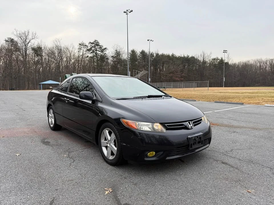 2008 Honda Civic 8th Gen - Image 3 of 11