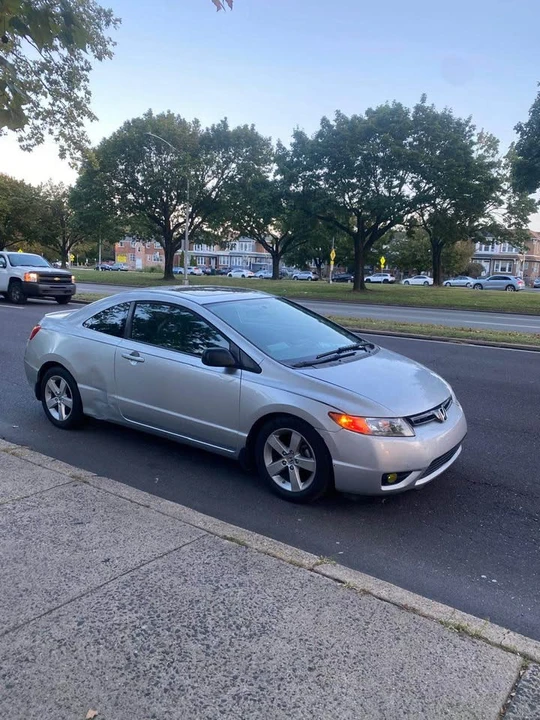 2008 Honda Civic 8th Gen - Image 3 of 7